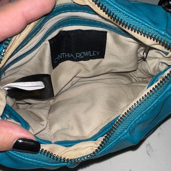 Cynthia Rowley Vintage Y2K Teal Turquoise Zipper Mini Purse with Long Chain - Picture 3 of 9